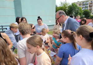 Prezydent Miasta wśród dzieci